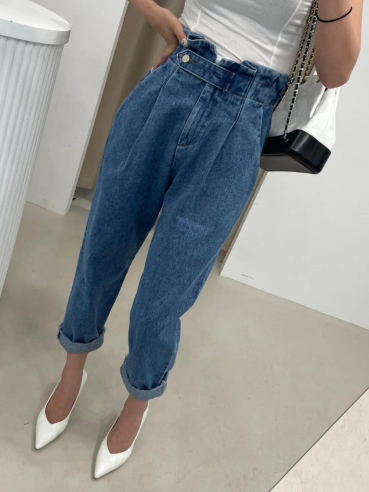 

High Waist Pleated Denim Jeans Women's Chic Retro Elastic Waist Loose Harlan Pants Hong Kong Sle Old Dad Casual Trousers