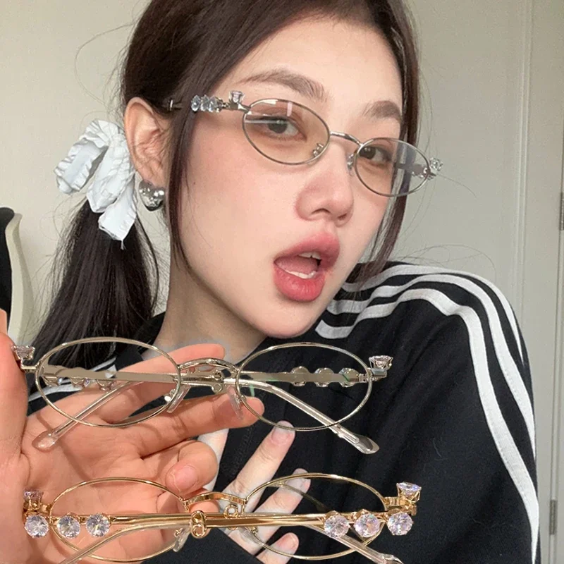 2024 Vintage Rhinestone Diamonds Sunglasses Bling Eyeglasses Frames Clear Lens Small Round Women Men Metal Diamond Frame Unisex