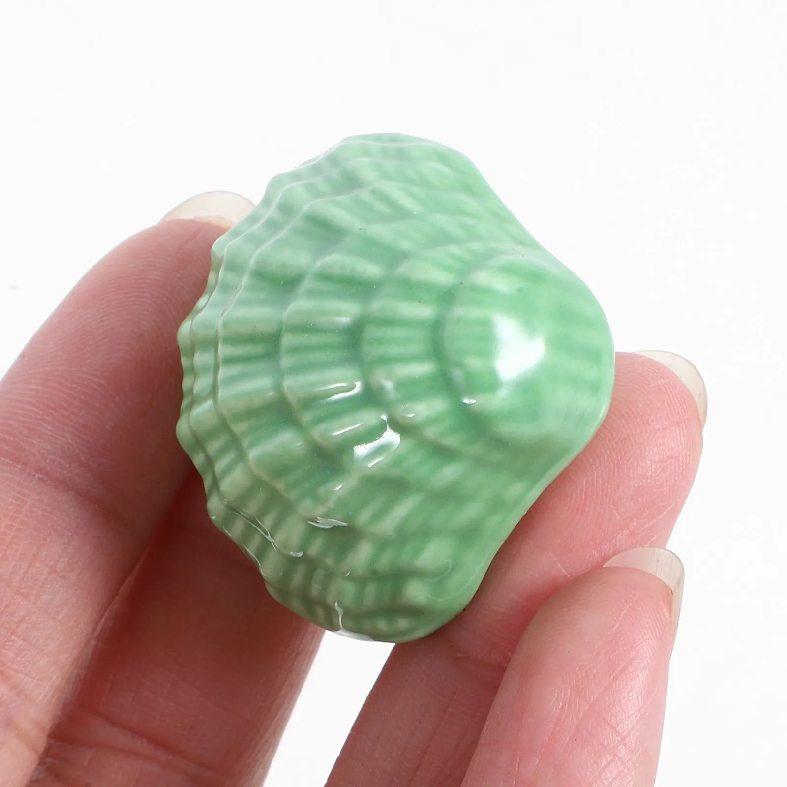 4Pcs Cartoon Shell Cabinet Knobs Long-Lasting Ceramic Door Knobs Stylish Pull Handles for Drawer Cupboard Wardrobe Furniture