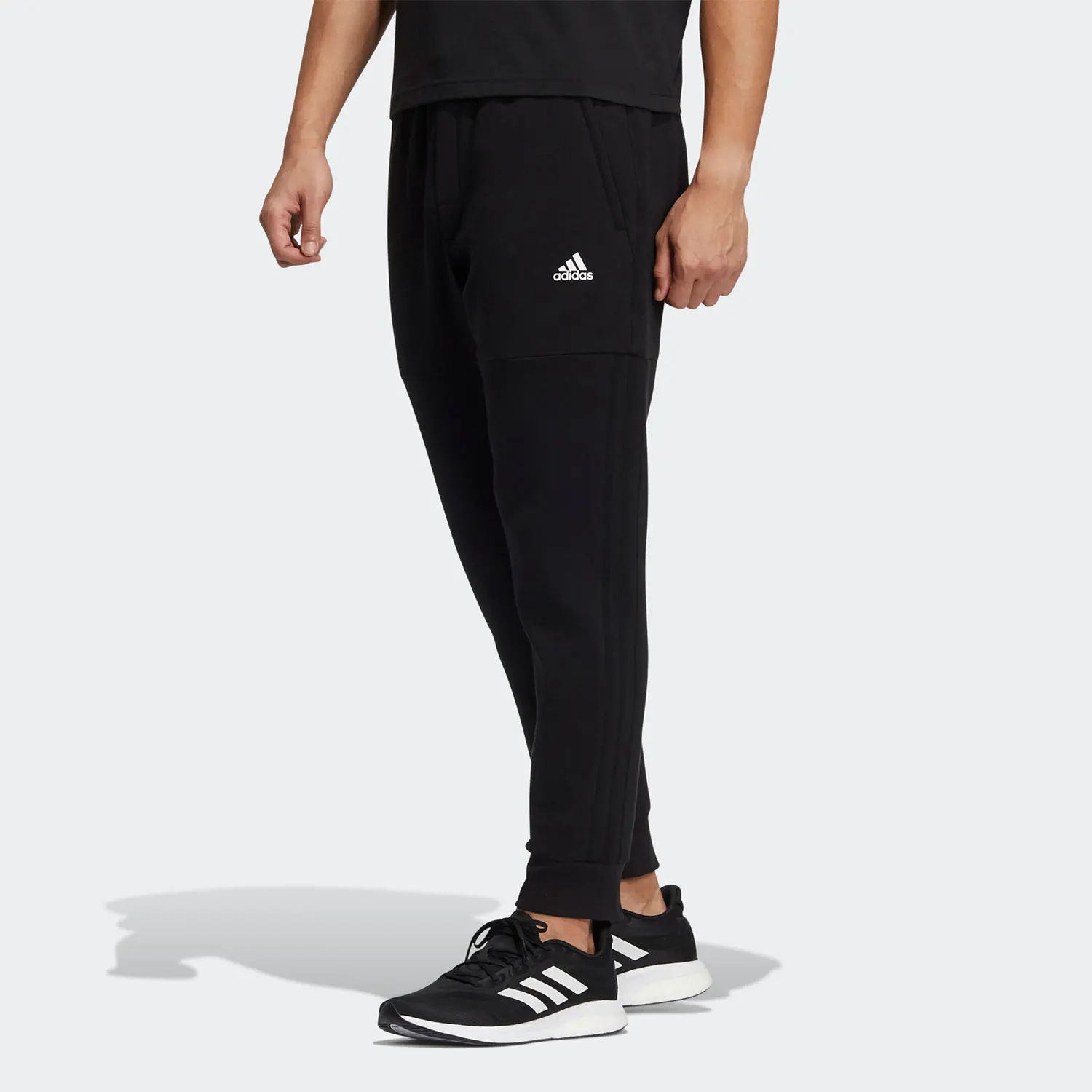 

Оригинальные новые мужские беговые брюки Adidas HE7444