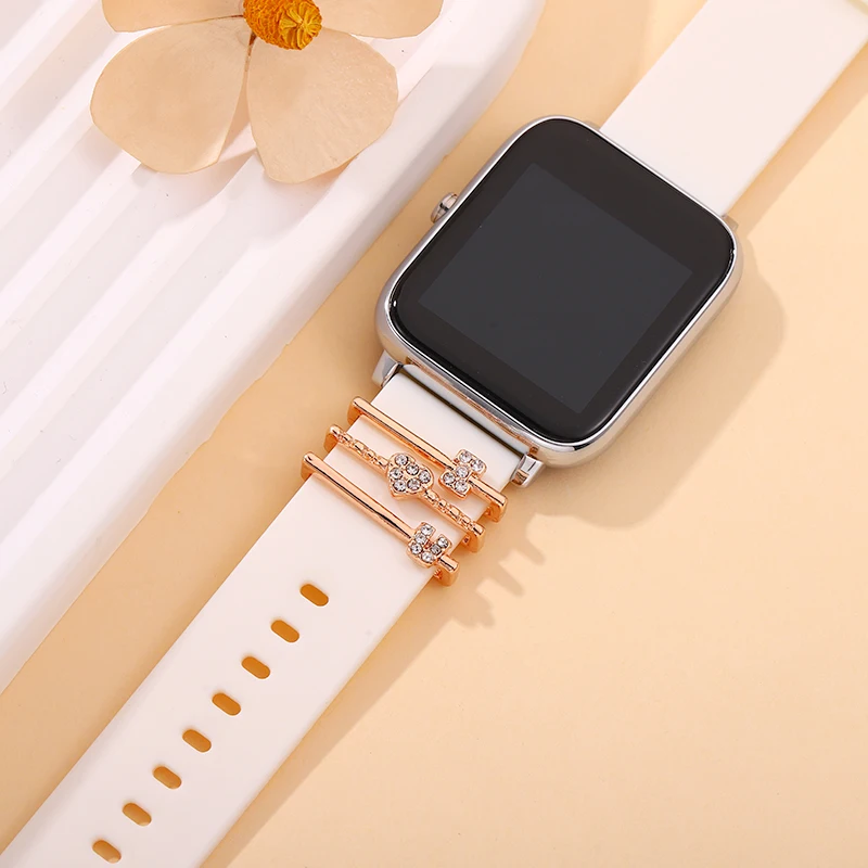 Correa de reloj de silicona para Apple Watch, colgante de corazón, anillo de uñas, accesorios de joyería para pulsera deportiva, Correa suave