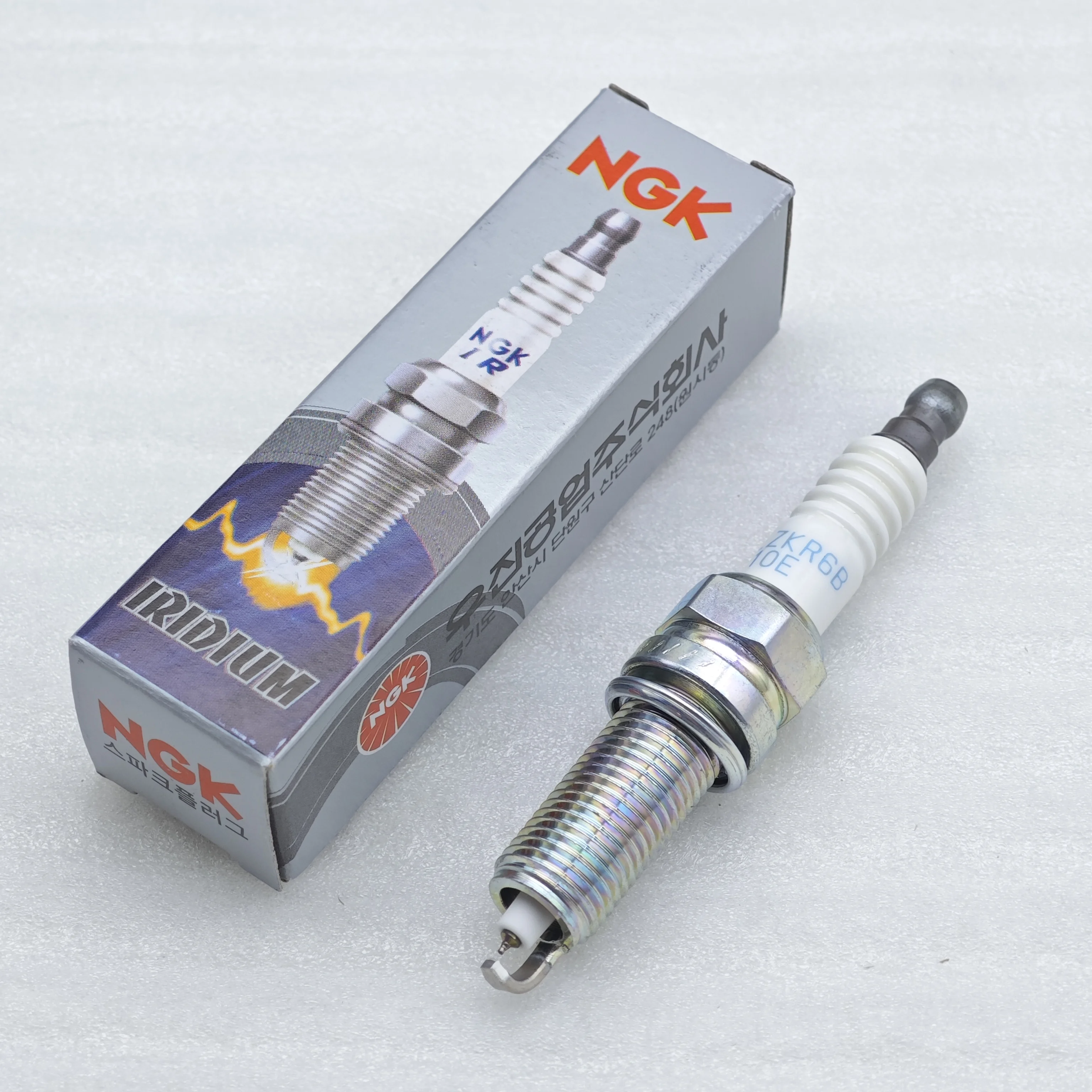 3pcs 4pcs NGK Iridium Spark Plug SILZKR6B10E 93815 OEM 18846-10060 18846-10061 Adapted to Engine Code G4FA G4FC G4FD G4FJ etc