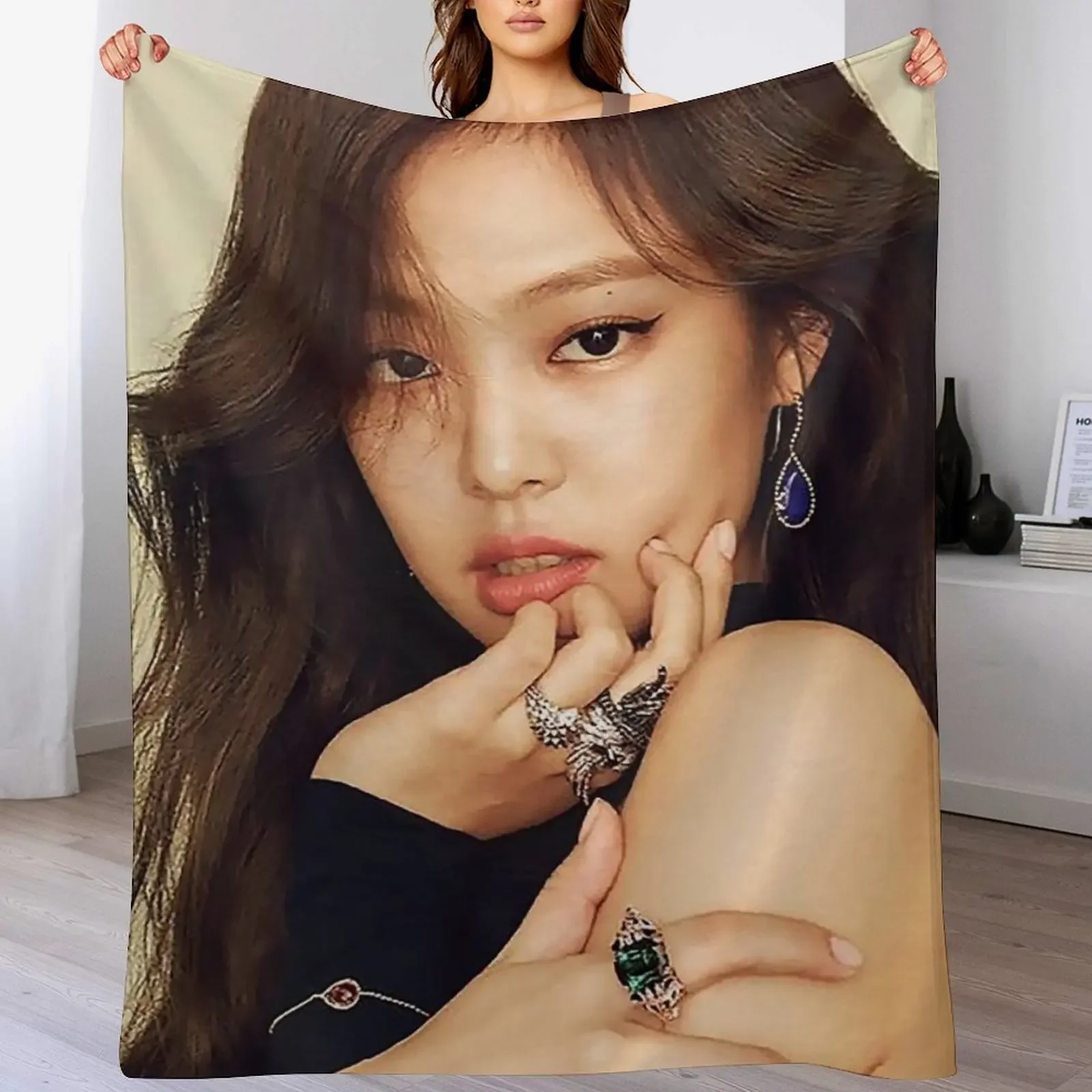 hot jennie prikitiew Throw Blanket Decorative Throw Hairys Tourist Thin Blankets