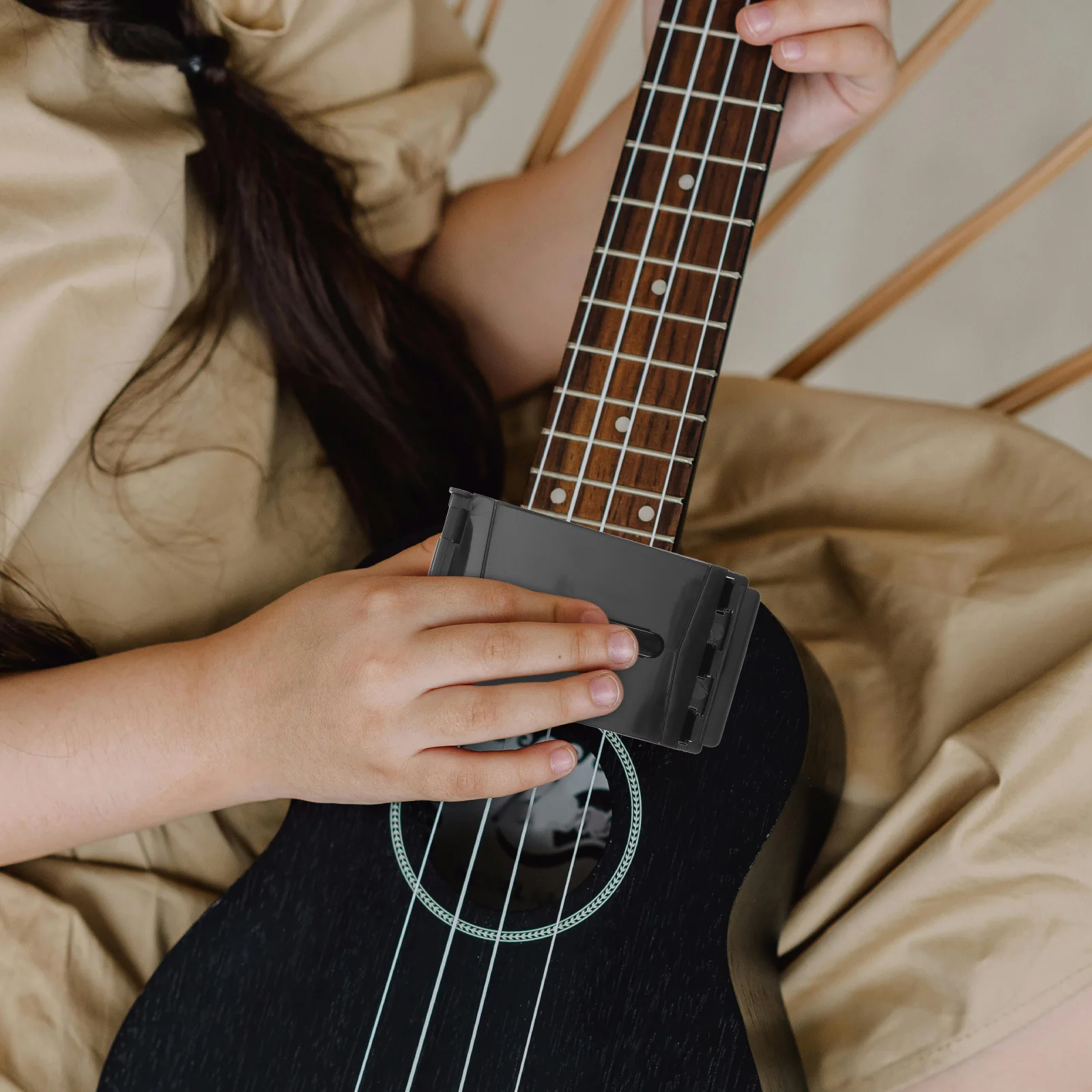 

Guitar Bass Strings Scrubber Cleaner Green Replaceable Felt Pads Microfiber Fretboard Cleaning Tool for Guitar Bass Ukulele