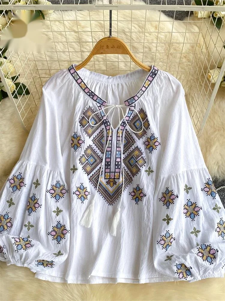 

Блузка в богемном стиле с вышивкой, рукавами-фонариками, универсальная, весенняя, тонкая, женская, с кружевной шнуровкой и бахромой, свободного кроя, элегантный топ