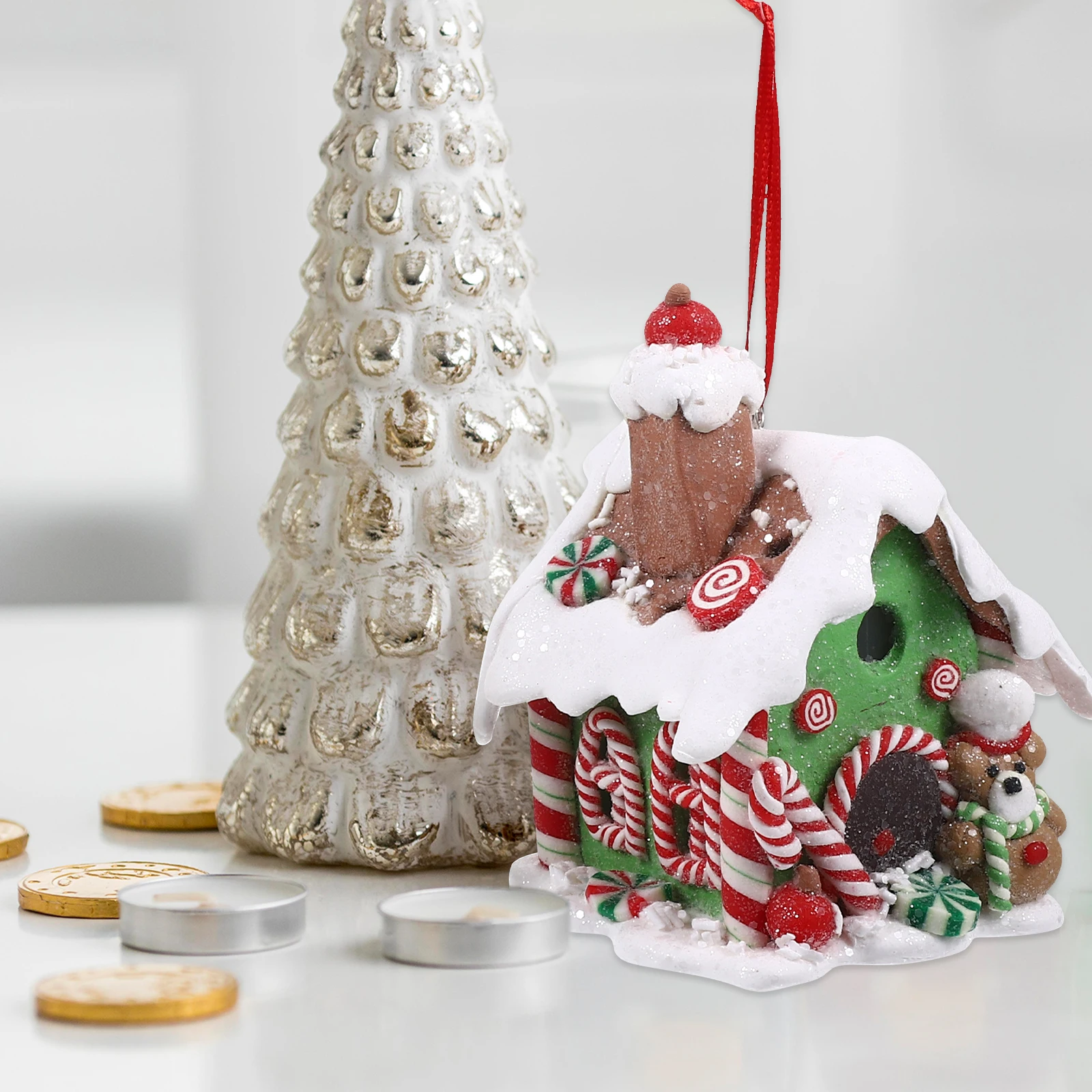 

2Pcs Christmas Candy House Lighted Christmas Mini Gingerbread House Tabletop Decor Xmas Gift Decoration Xmas Adornment