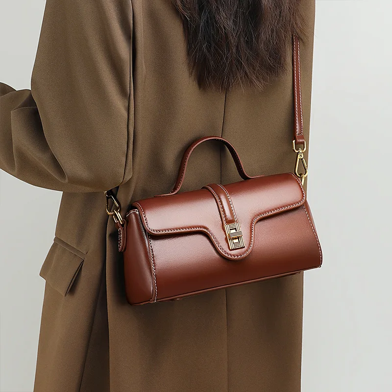 

2025 new autumn and winter leather crossbody women's bag, top layer cowhide small bag, light luxury hand-held shoulder bag
