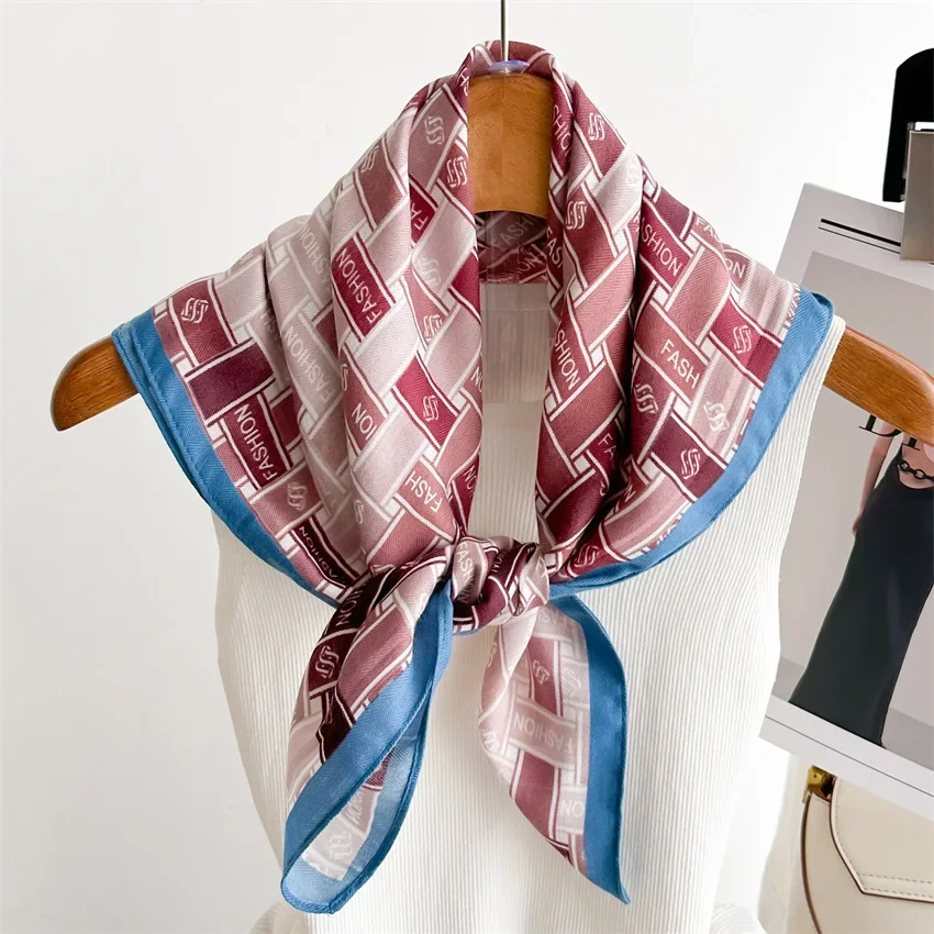 ผ้าคลุมซาตินสไตล์วินเทจใหม่ขนาด65*65ซม. ผ้าพันคอผู้หญิงทรงสี่เหลี่ยมจัตุรัส syal Sutra พิมพ์ลายสำหรับที่รัดผมชายทะเลฮิญาบของผู้หญิง