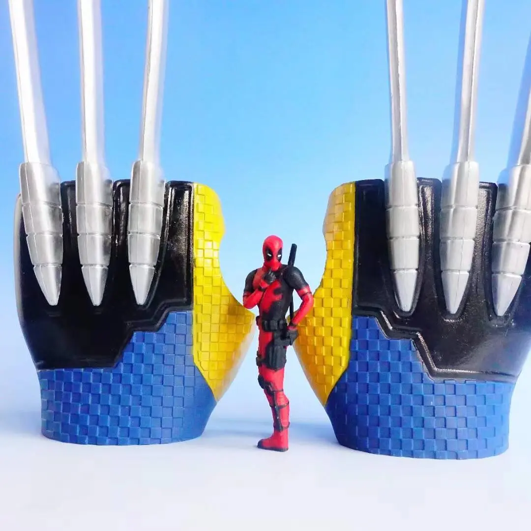 Deadpool 3 guantes de garra de Wolverine, juego divertido portátil, accesorio de COSplay, modelo de adorno, figura de juguete