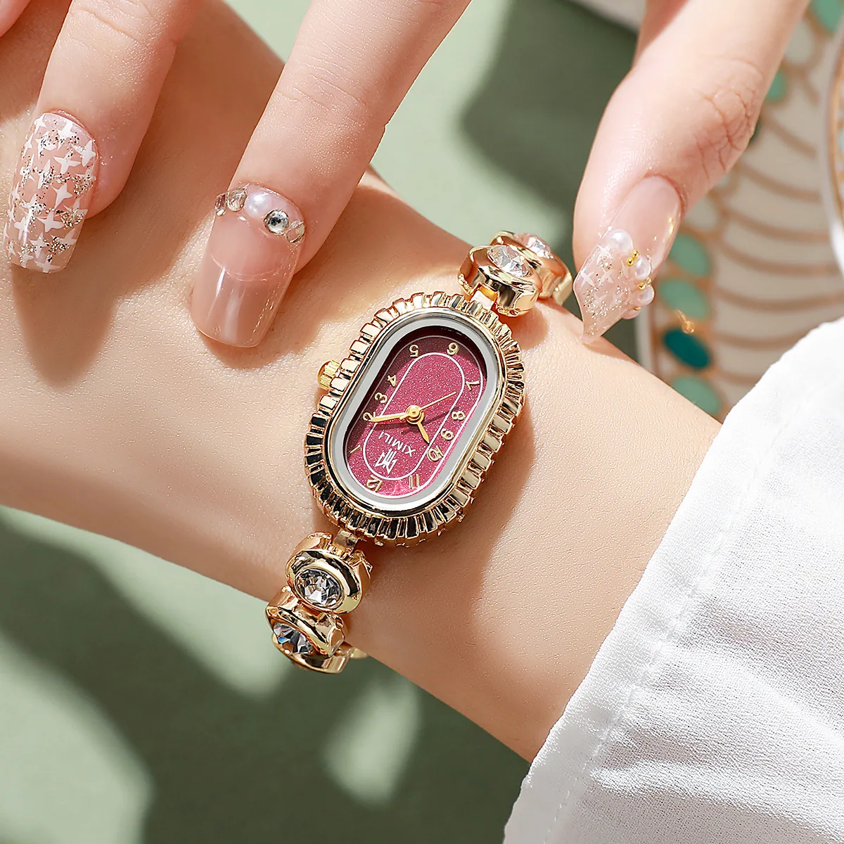 New hot selling Doudou bracelet watch, niche minimalist oval watch, exquisite women's watch, quartz watch