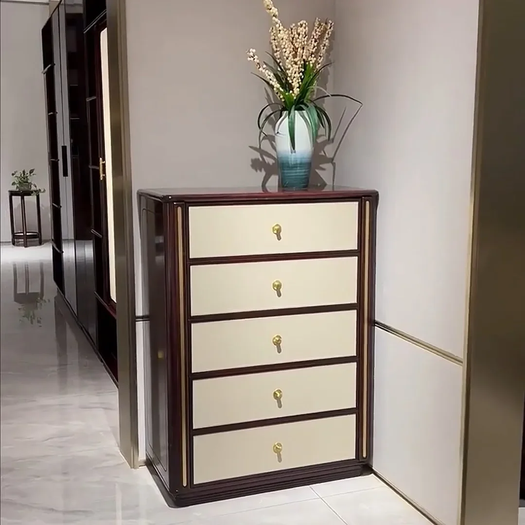 

Современный комод из массива эбенового дерева в стиле лёгкой роскоши для гостиной