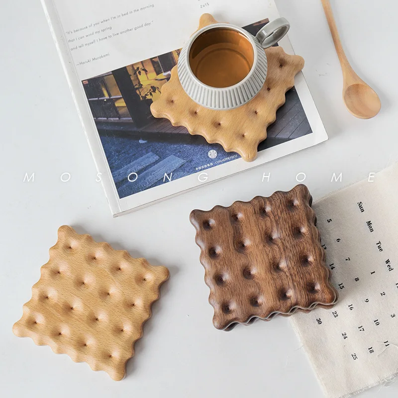 

HeMu 4pcs Creative Wooden Cookie Shaped Coaster Milk Cup Coffee Cup Insulated Coaster Walnut Beech Desktop Heat Pad