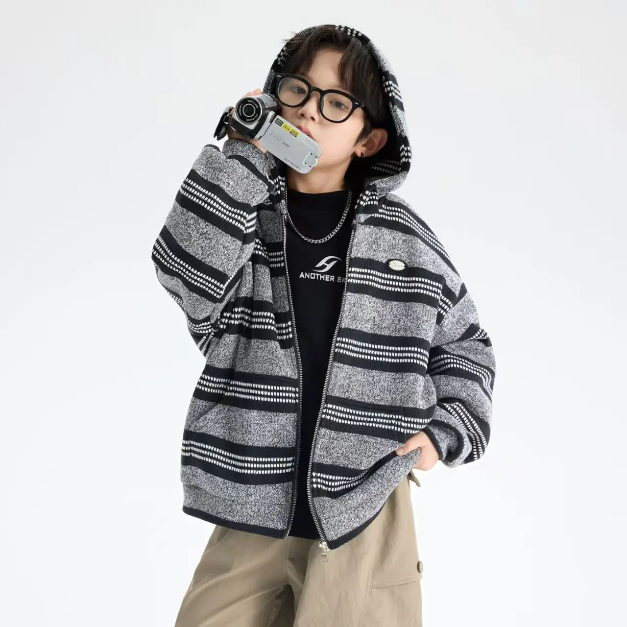 Boys' Autumn And Winter Striped Velvet Knitted Jacket 2026 New Item Children's Thick And Loose Hooded Cardigan Sweatshirt
