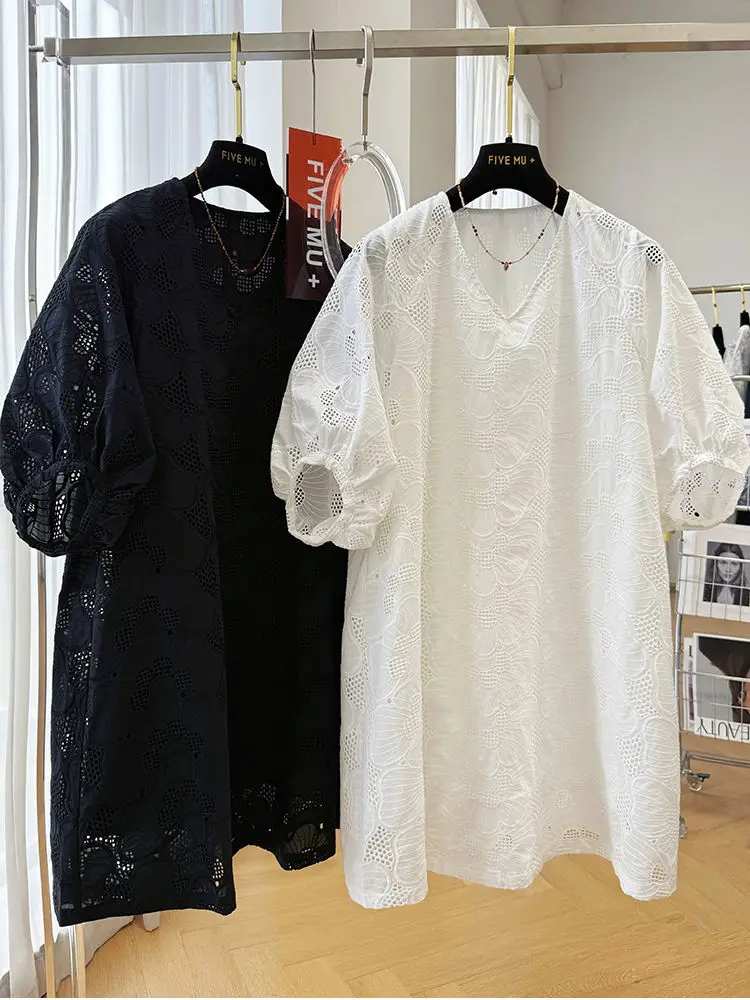 

Summer Style Hollow Lace Short Sleeved Korean V-neck Dress for Women