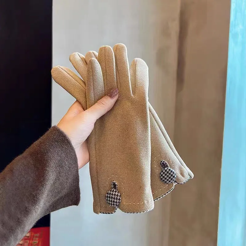 Temperament: Women's Autumn and Winter Driving and Cycling with Thick Velvet Insulation, Warm Gloves, Touch Screen Gloves