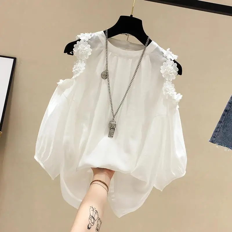 Fashion O-Neck Spliced Floral Hollow Out Off Shoulder T-Shirt Women\'s Clothing 2023 Summer New Casual Pullovers Sweet Tee Shirt