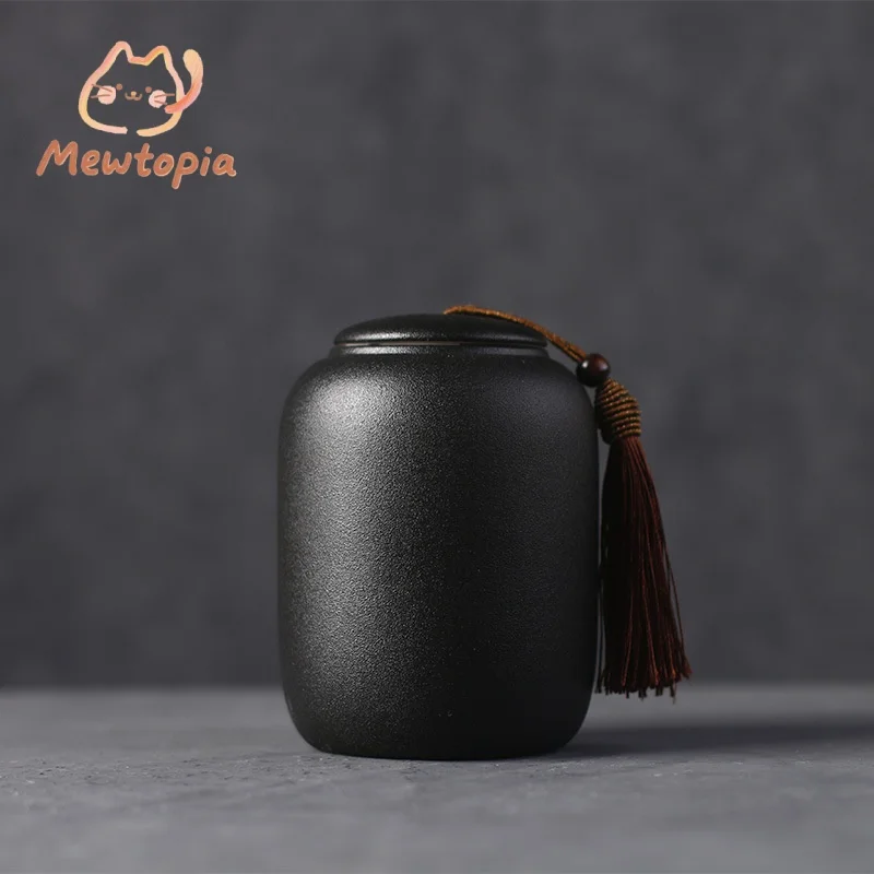 Black Ceramic Pet Urn Fine Frosted Black Appearance Family Pet Ashes Placement Memorial Jar Rabbit Cat Dog Ashes Coffin