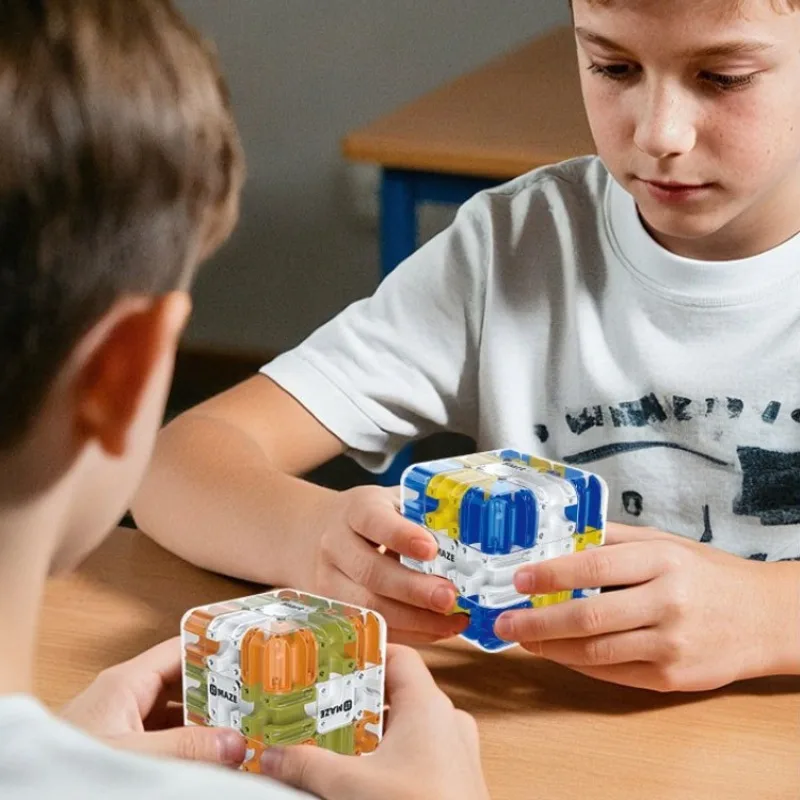 Puzzle 3D Cubo magico con rotolamento a sfera Labirinto per bambini Giocattolo agitato Pensiero logico Sollievo dallo stress Regalo di compleanno educativo