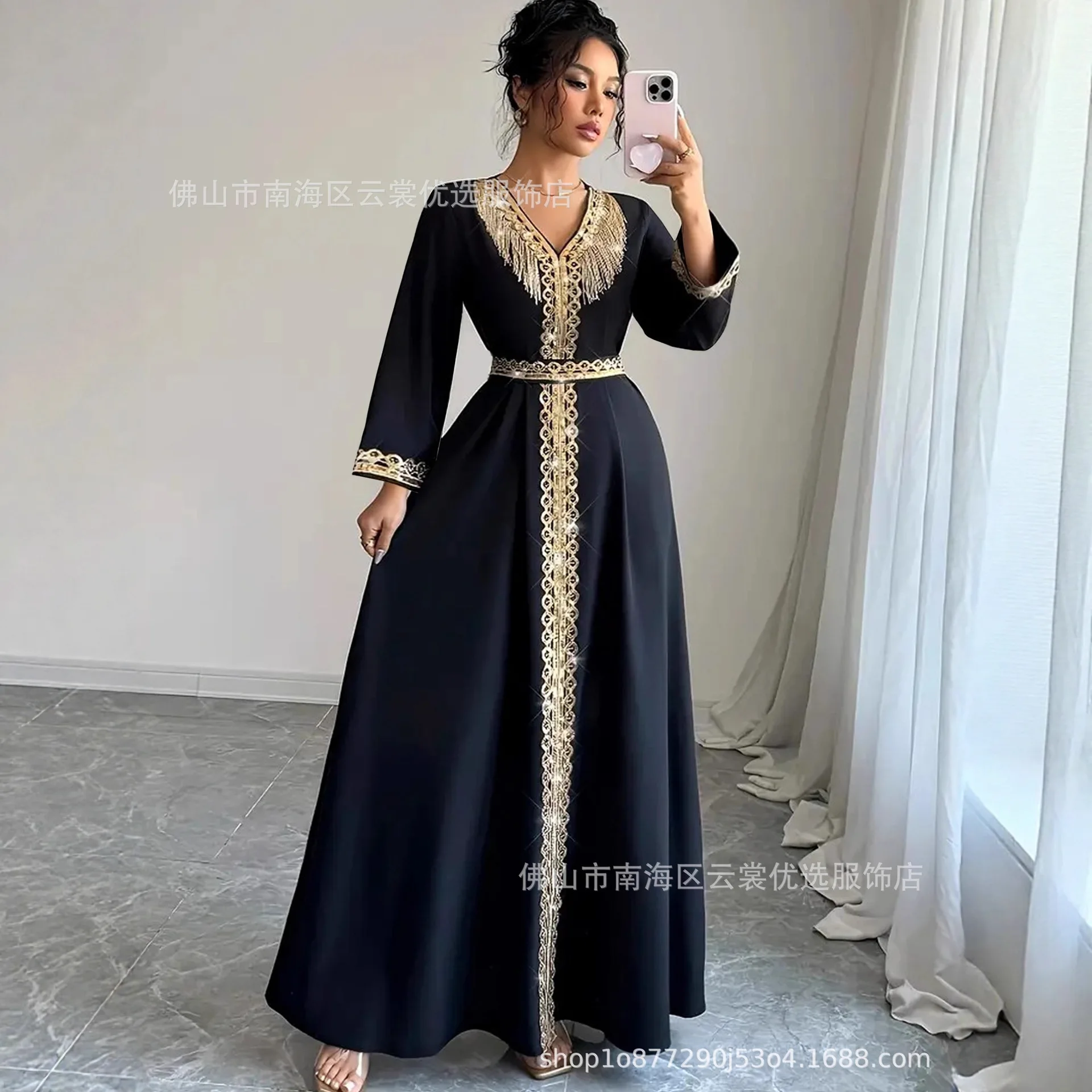 

Женское платье с V-образным вырезом для Ид, мусульманская абайя, джалабия, длинные платья для Рамадана, вечерние платья с поясом, арабская длинная роба, марокканский дубайский кафтан 2026