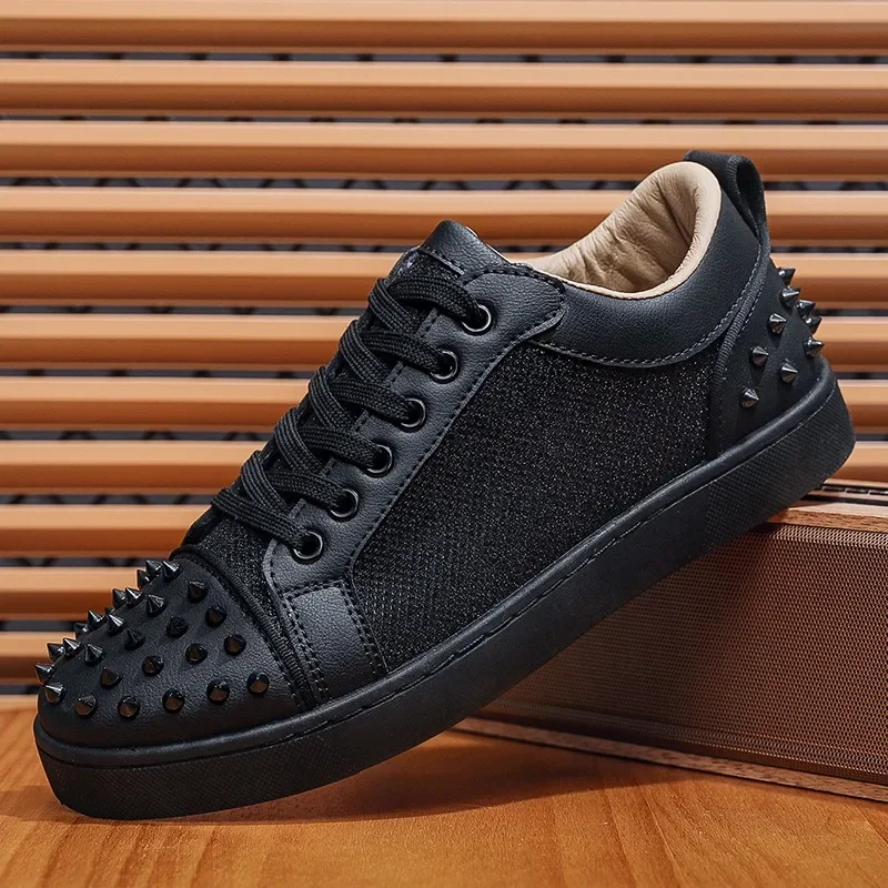 Fashion Rivet Men Shoes Outdoor Running Sneakers Male Breathable Sewing Trainers Hard-Wearing Fitness Sneaker Sports Casual Shoe