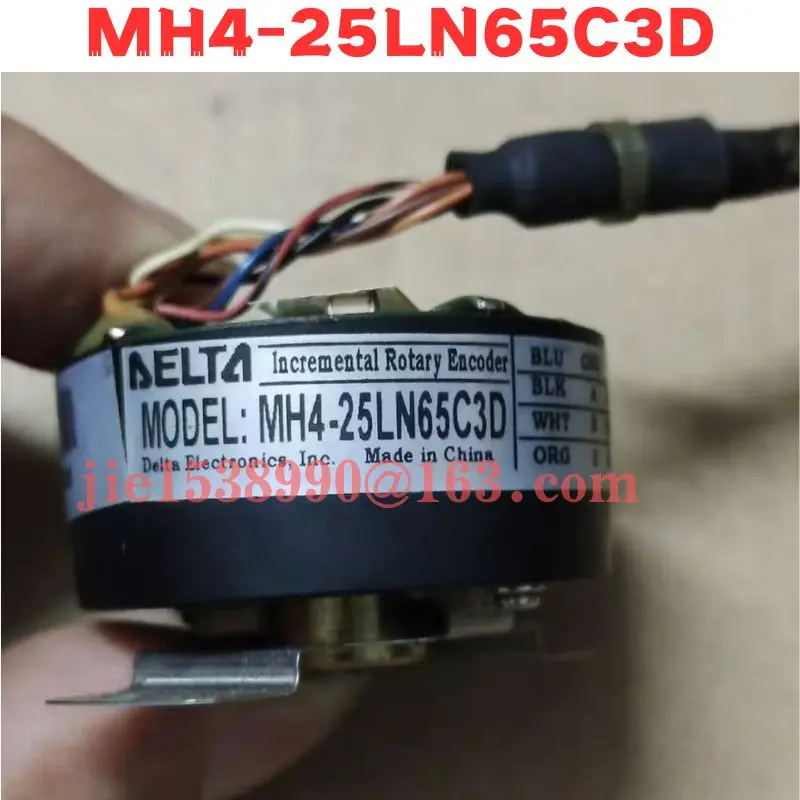 Used Encoder MH4-25LN65C3D  MH4 25LN65C3D  Normal Function Tested OK