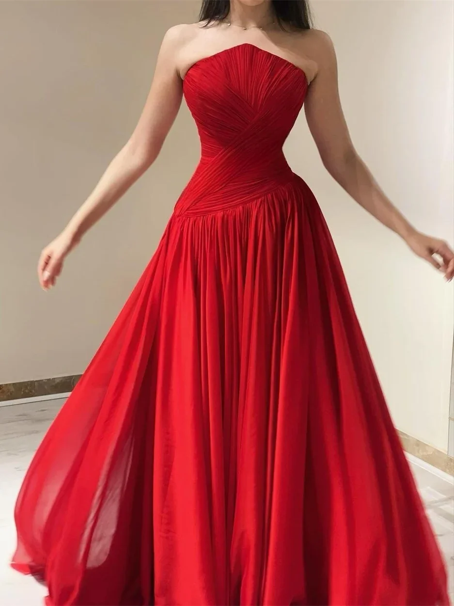 Abiti da ballo Elegante senza spalline A-line Celebrity Piega drappeggiato in chiffon Occasione Abito da sera Robe Femme Soiréeislavudenudenفkene