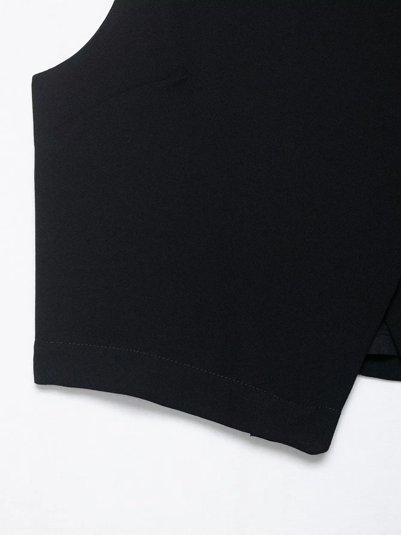 新しいノースリーブ春秋カジュアルベストトップス女性金属ボタン黒ベストトップファッション非対称スリムフィットベスト