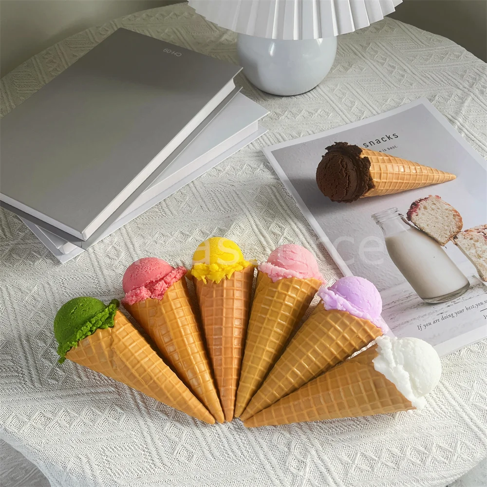

Realistic Plastic Ice Cream Scoop Model, Sweet Hard Faux Display Machine, Display Window Sundae Fake Food Cone, Customized Suga
