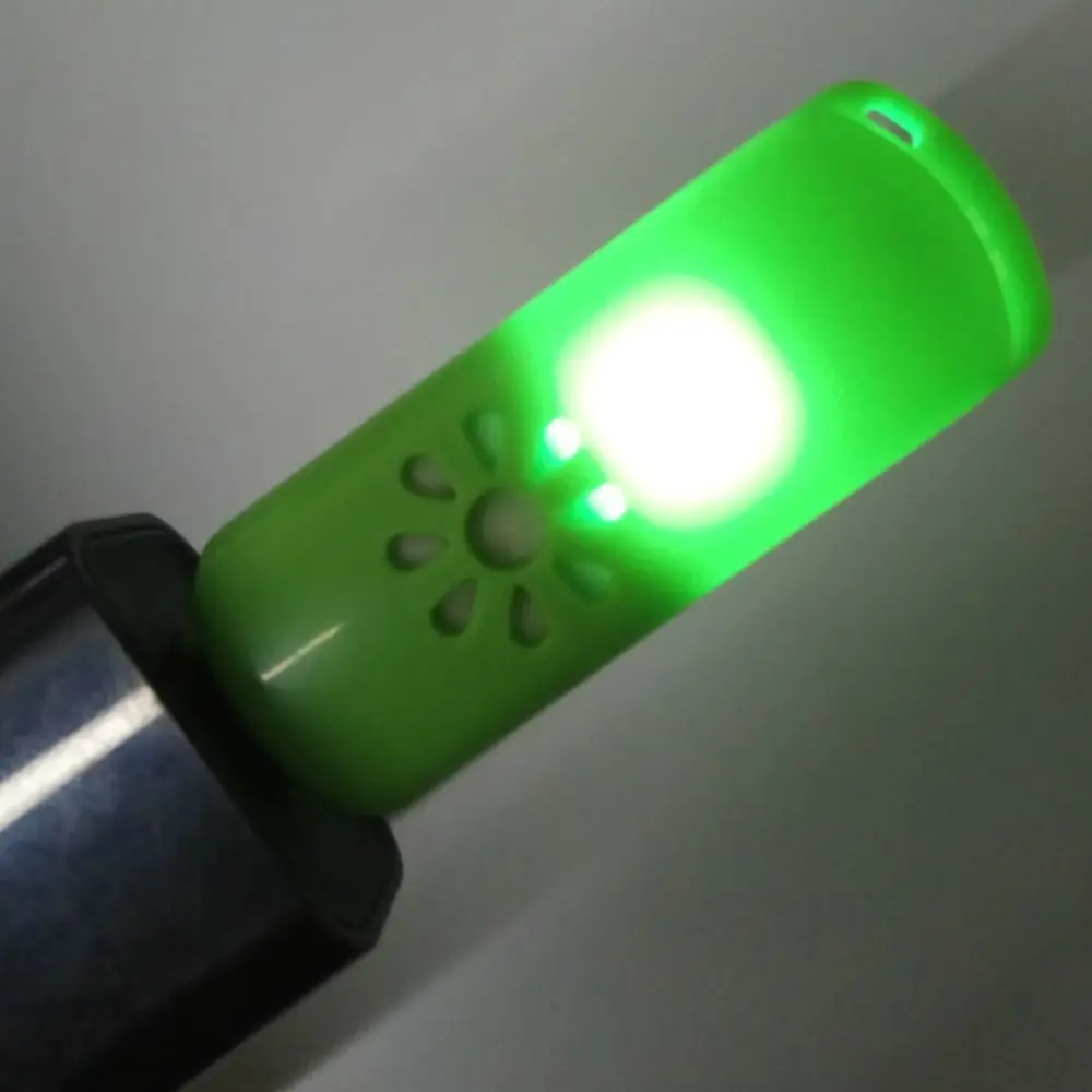 Refillable USB Powered USB Diffuser Mini Size LED Light USB Aroma Portable Plastic Car Scent Device for Home