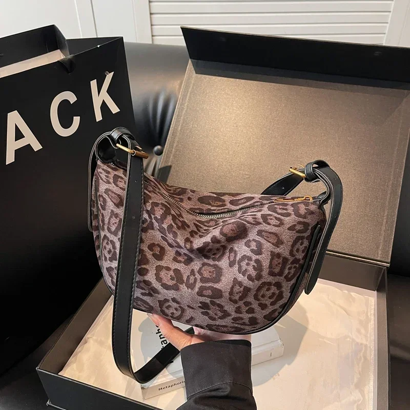 

Leopard Print PU Sewing Thread Women's Handbag 2025 New Style High Capacity Women's Bag Daily Matching Women's Shoulder Bag