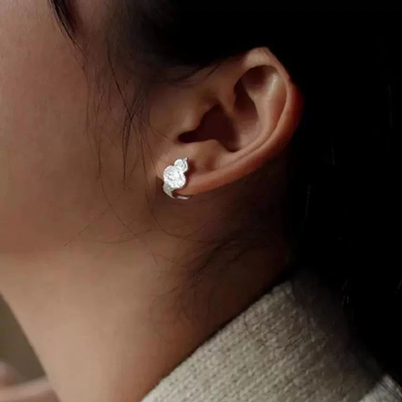 

Gourd Handmade Earrings Cool Handmade Fortune Earrings for Women Unique and Fresh Accessory