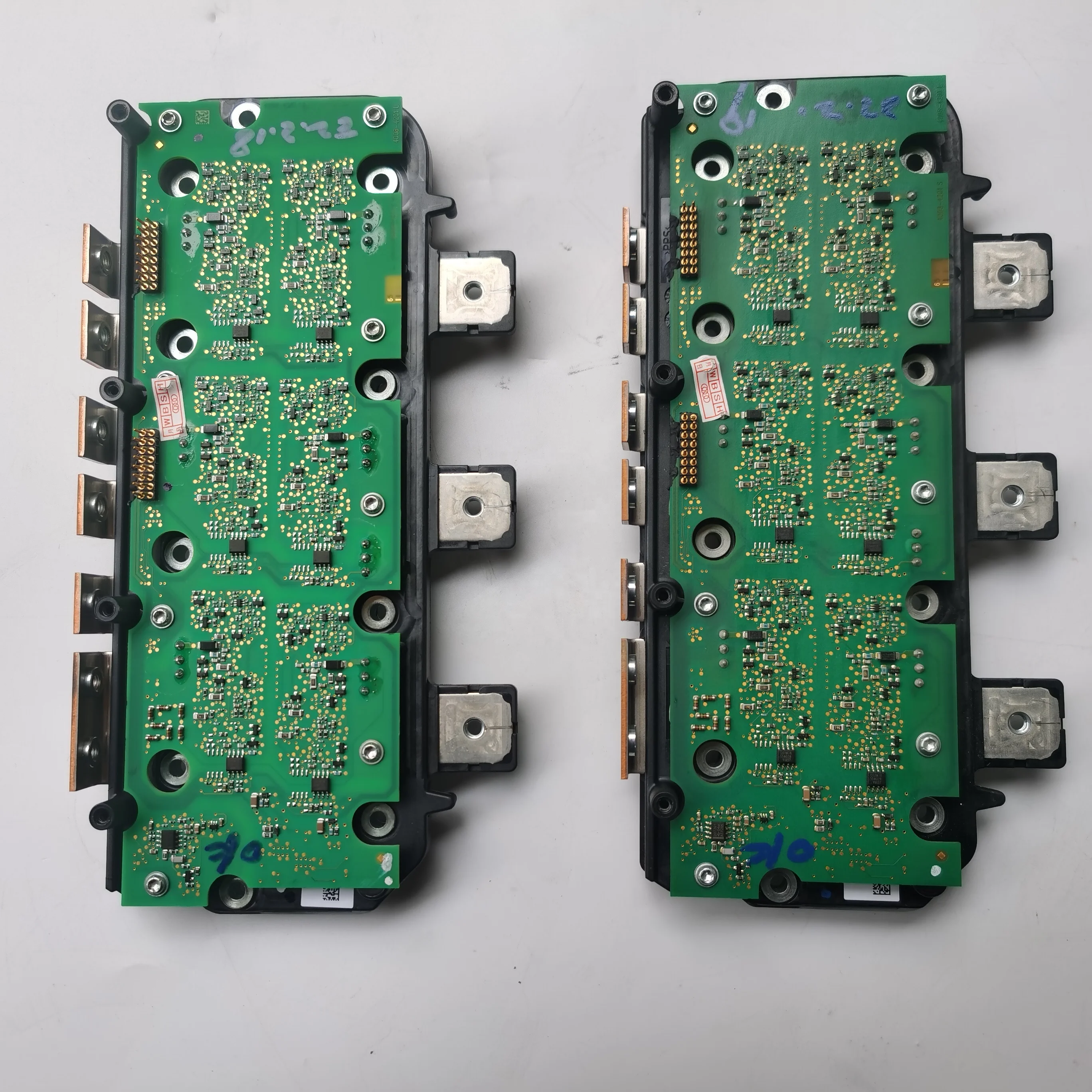 Disassemble the damaged IGBT circuit board