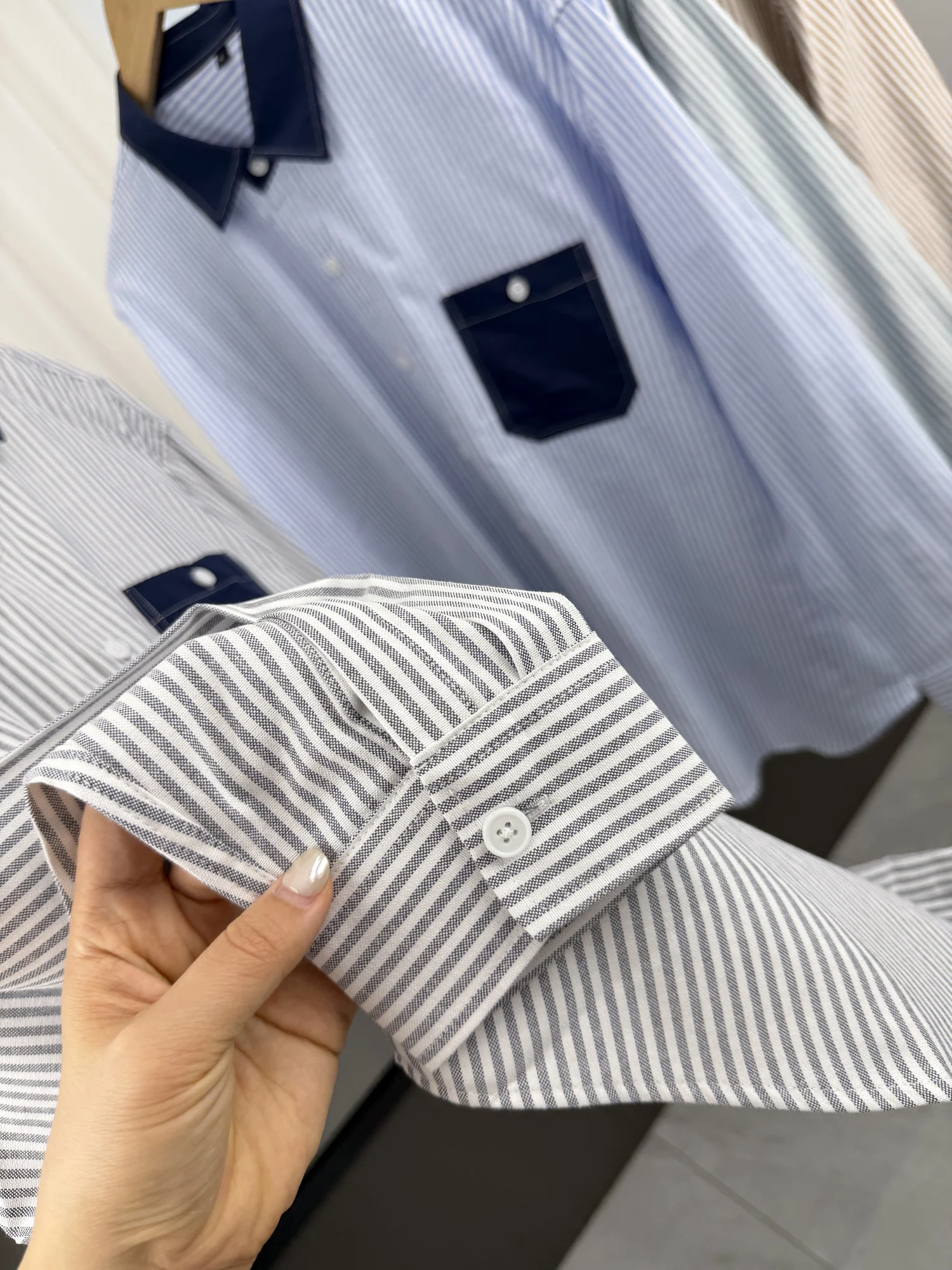 Men's Casual Style Long Sleeve Shirt Coat Vertical Stripes Design Color Block Pocket Autumn Fashion Outerwear Loose Fit H Style