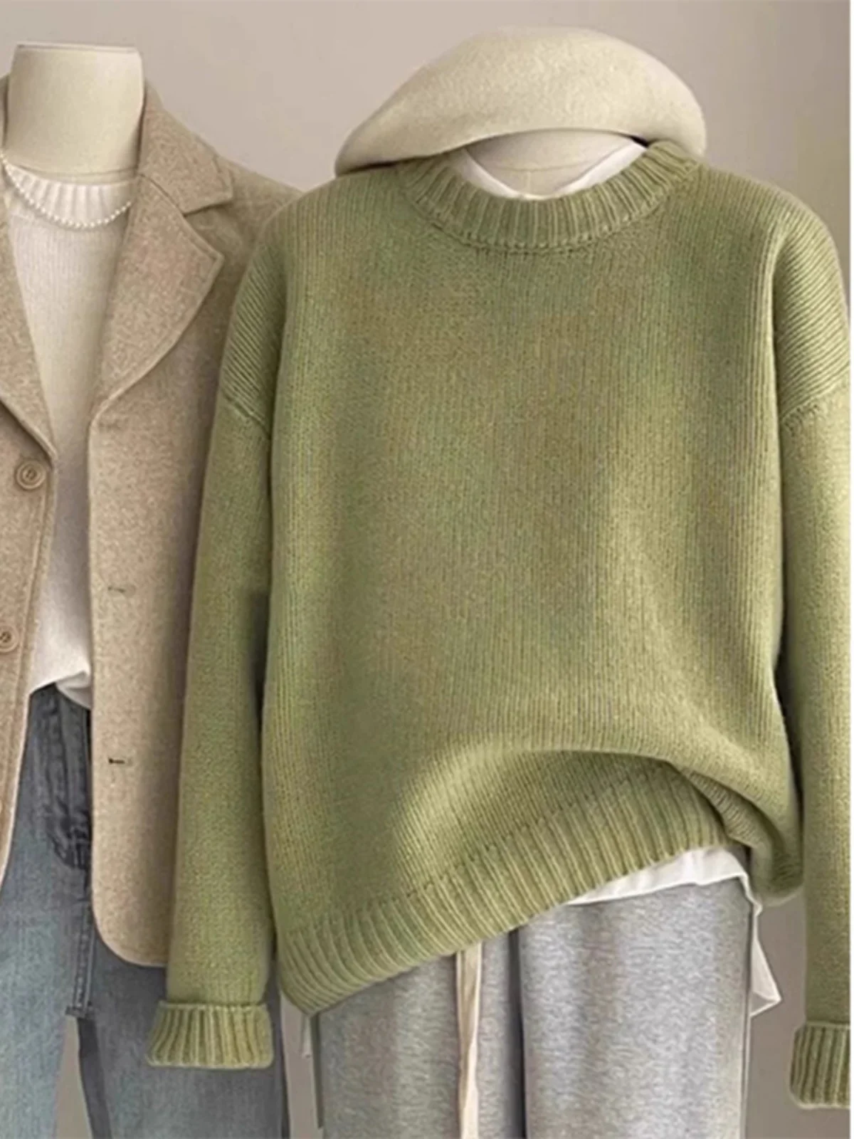 Korean Style Pure Color Lazy Bear Fufu Green Women's Winter Soft round Neck Sweater White Enhancing Loose Fit Sweet Style