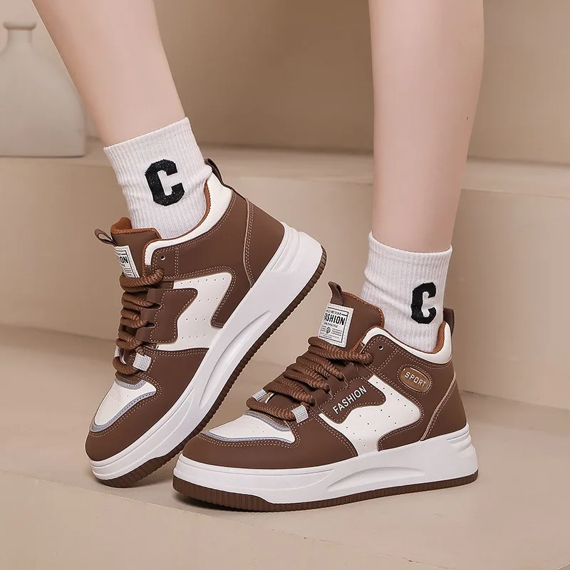 2024 Sneakers da donna in rete Sneakers stringate in tela per donna scarpe da donna con piattaforma primaverile scarpe sportive da donna Casual