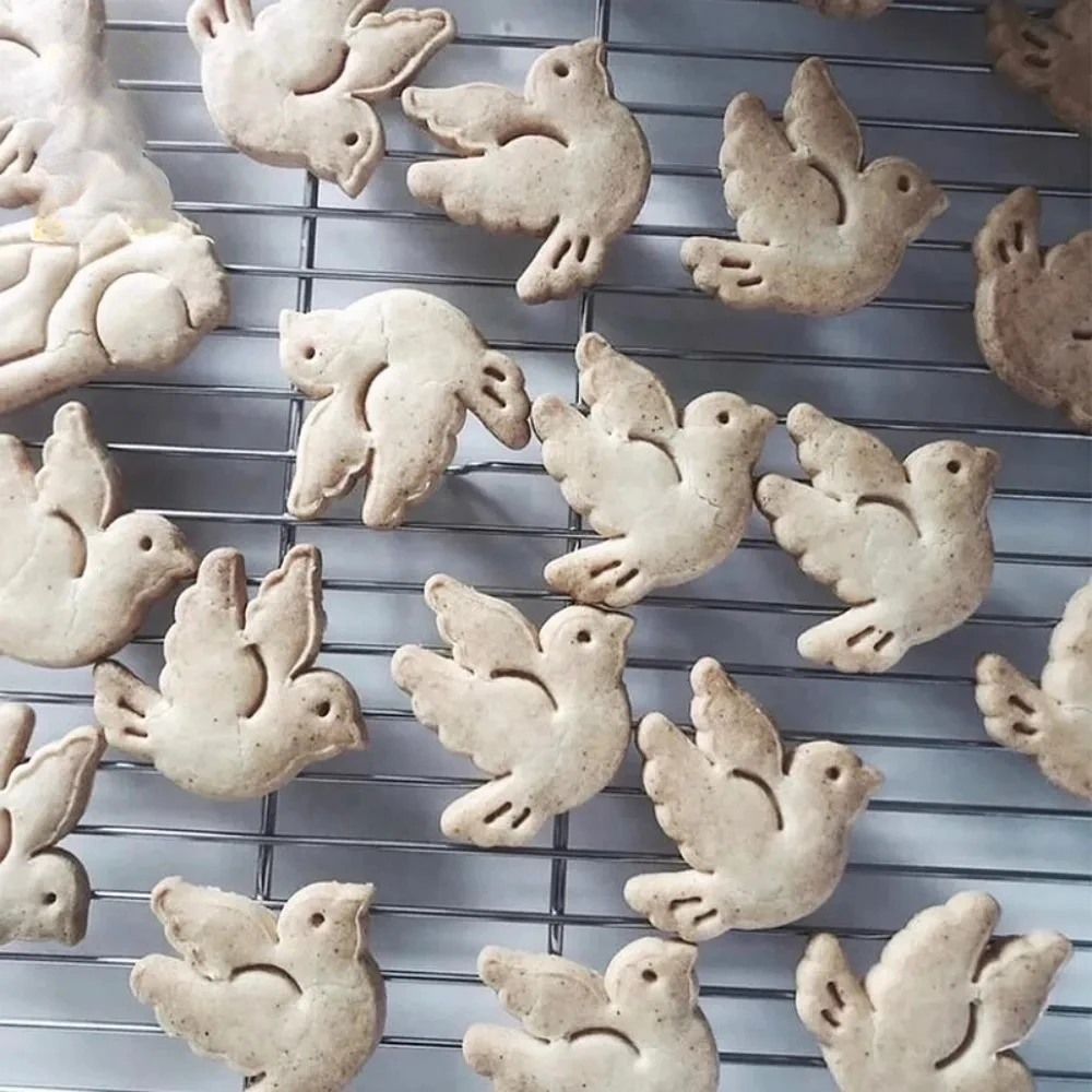 Bird Cookie Embossed Mold Cute Swallow Fondant Cake Biscuit Cutter Mold for Happy Party Decor DIY Baking Tool