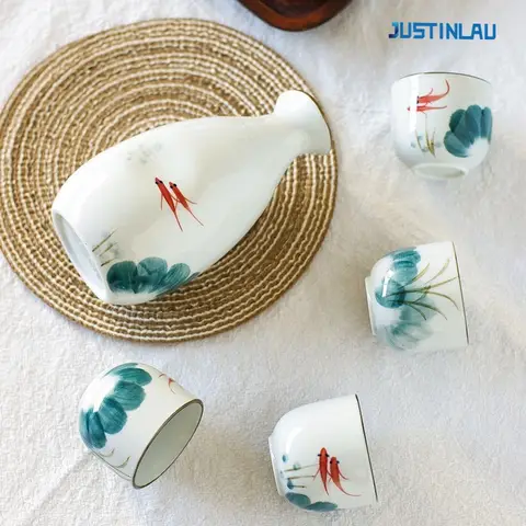 JUSTINLAU Ceramic Japanese Style Sake Sets 1 Pot 4 Cups Goldfish Design Korean Soju Pot Cup Sake Pot Wine Accessories Cup Set