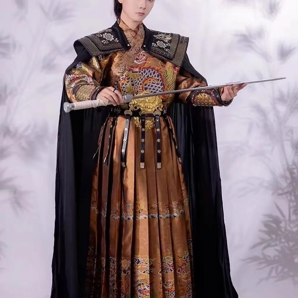 Hanfu mantello da uomo chivalroso esterno Robe industria pesante dinastia Ming cinese Costume da pesce volante Retro spadaccino eroe armatura mantello