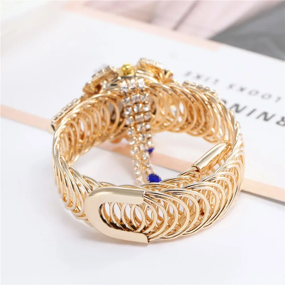 New Luxury Bracelet Watch for Women Fashion Trend Diamond Quartz Wristwatch Personality Womens Watches High Quality Dress Watch