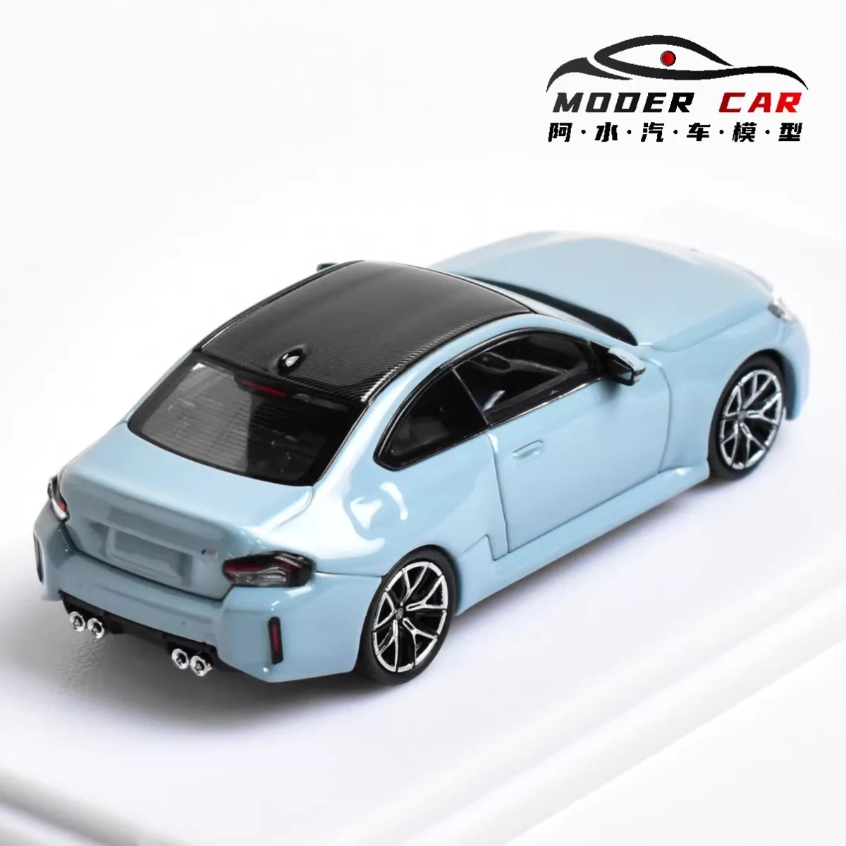 Howie Model 1:64 M2…