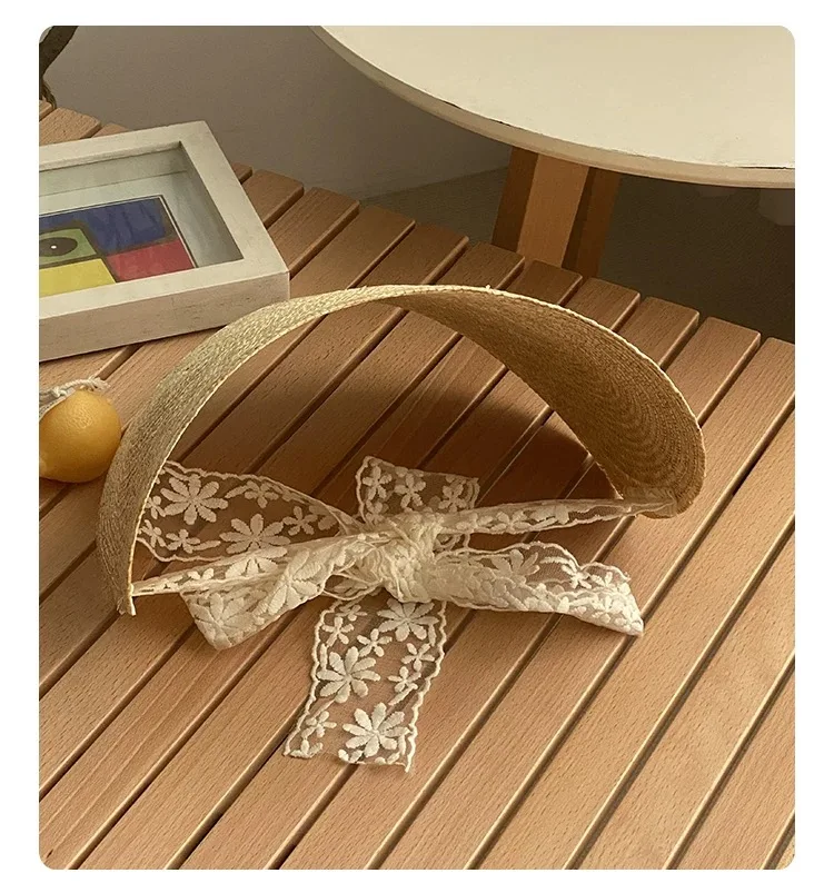 New One Piece French Elegant Strap Natural Straw Fadora Hat For Woman Summer Vintage Photo Runway Vacation Hat With Black Ribbon