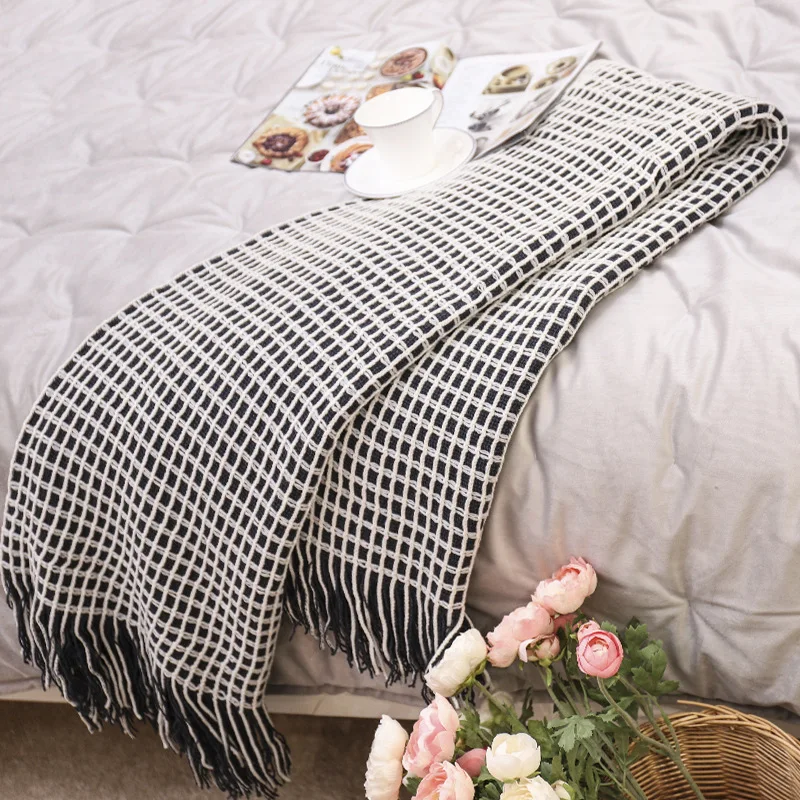 

Nordic Navy blue single sofa cover blanket ins knitting blanket waffle tassel lunch blanket Both sides can be used Tapestry