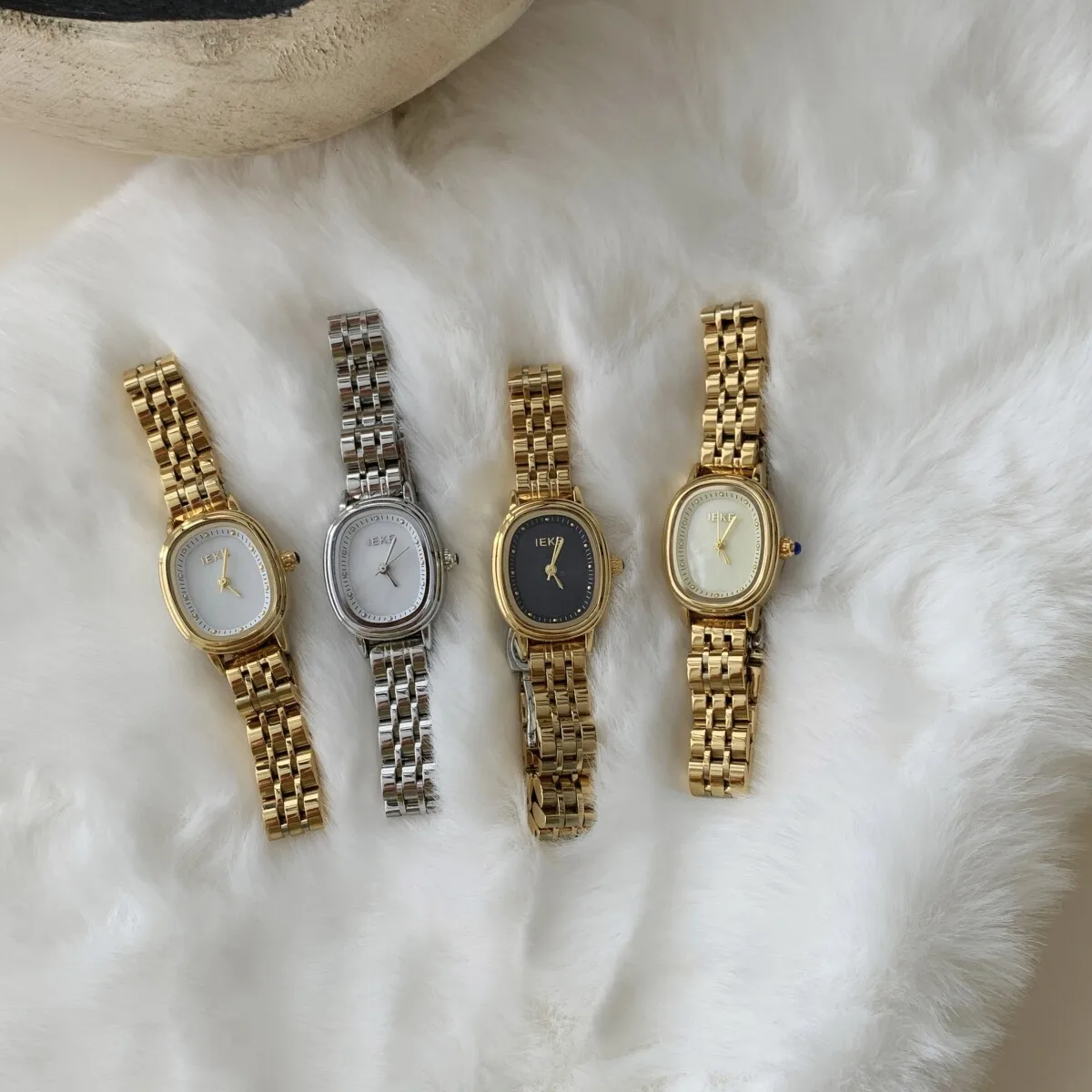 New Stylish And Minimalist Women'S Watch, Genuine, With Stainless Steel Band And Quartz Movement, Perfect For Students.