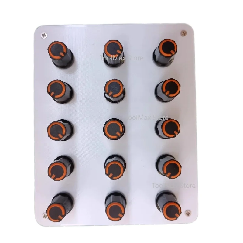 Controlador MIDI con 15 perillas personalizables, interfaz USB-C para información y volumen, y software de alojamiento musical