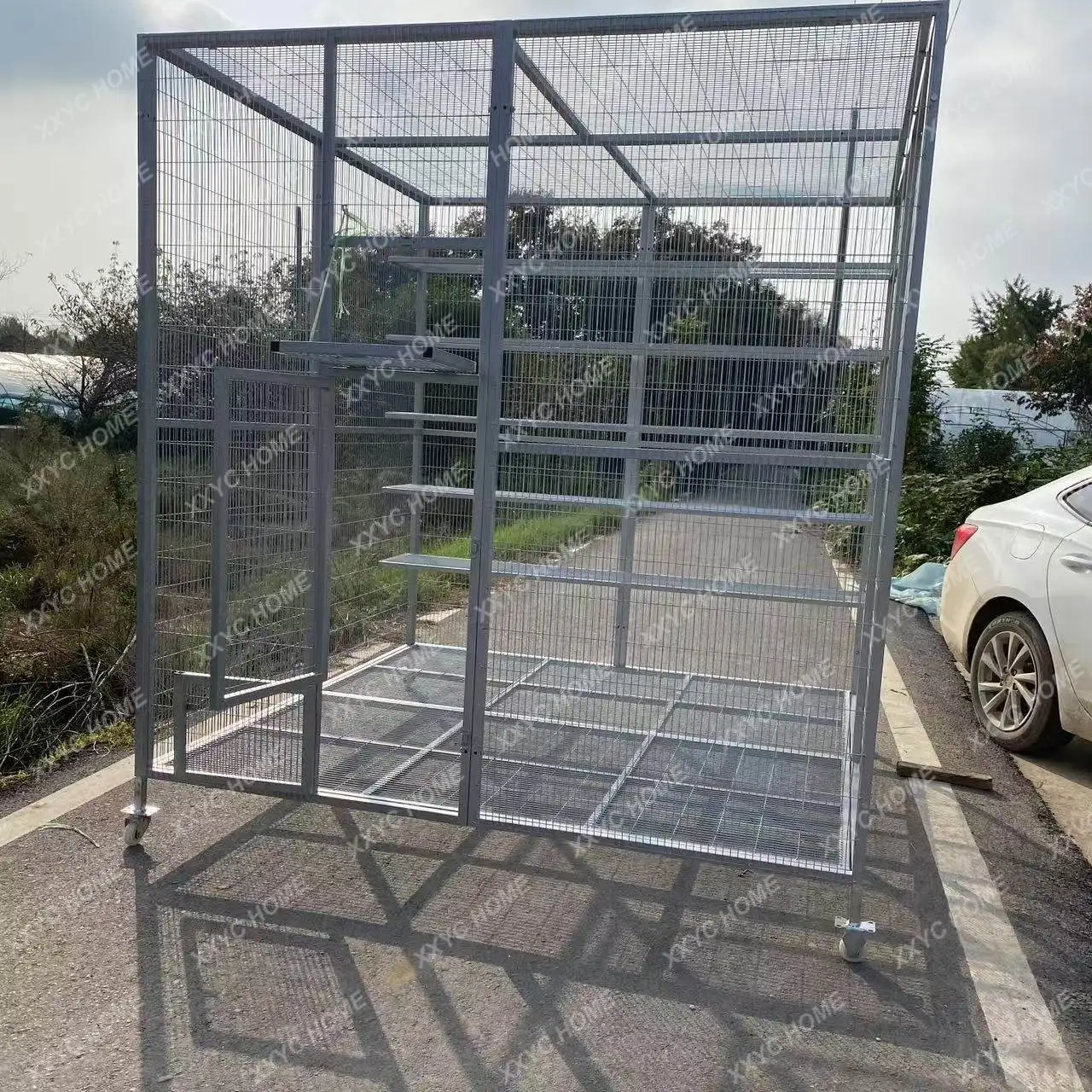 200 * 205 * 219 two-meter cage, suitable for pigeons, birds, squirrels, peacocks