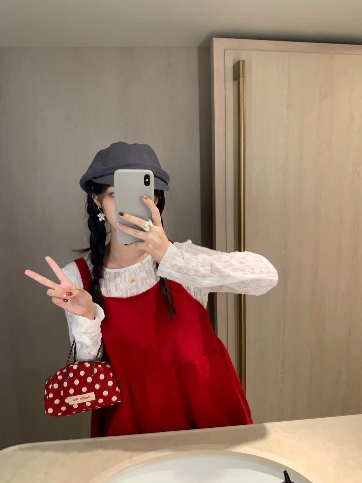 

Футболка Cosmic One 2025: Новая модель с длинным рукавом, кружевной отделкой на талии, свободного кроя, дышащая, из смесового полиэстера, в стиле французского шика