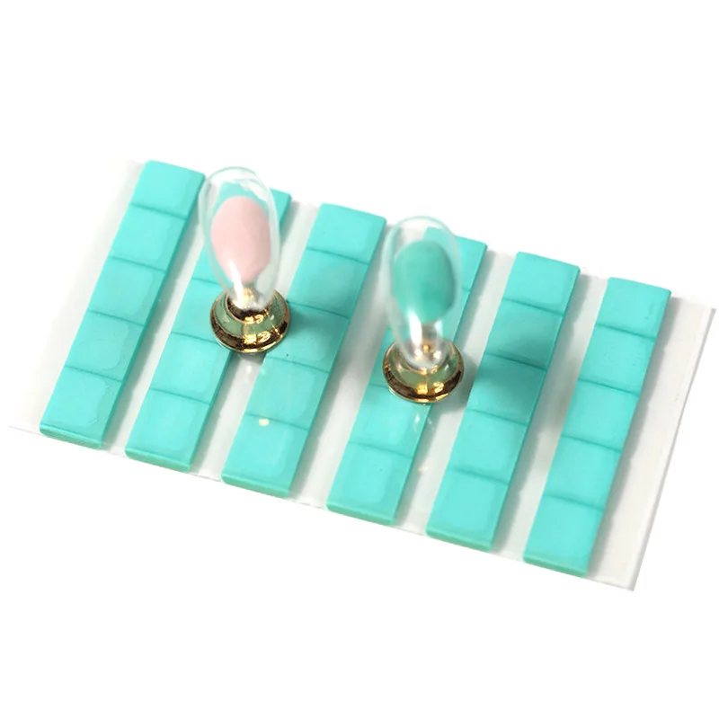 Adhesive Glue Nail Clay Reusable Fake Nail Holder Practice Stand Press On Tips Nail Polish Display Stand Manicure Accessories