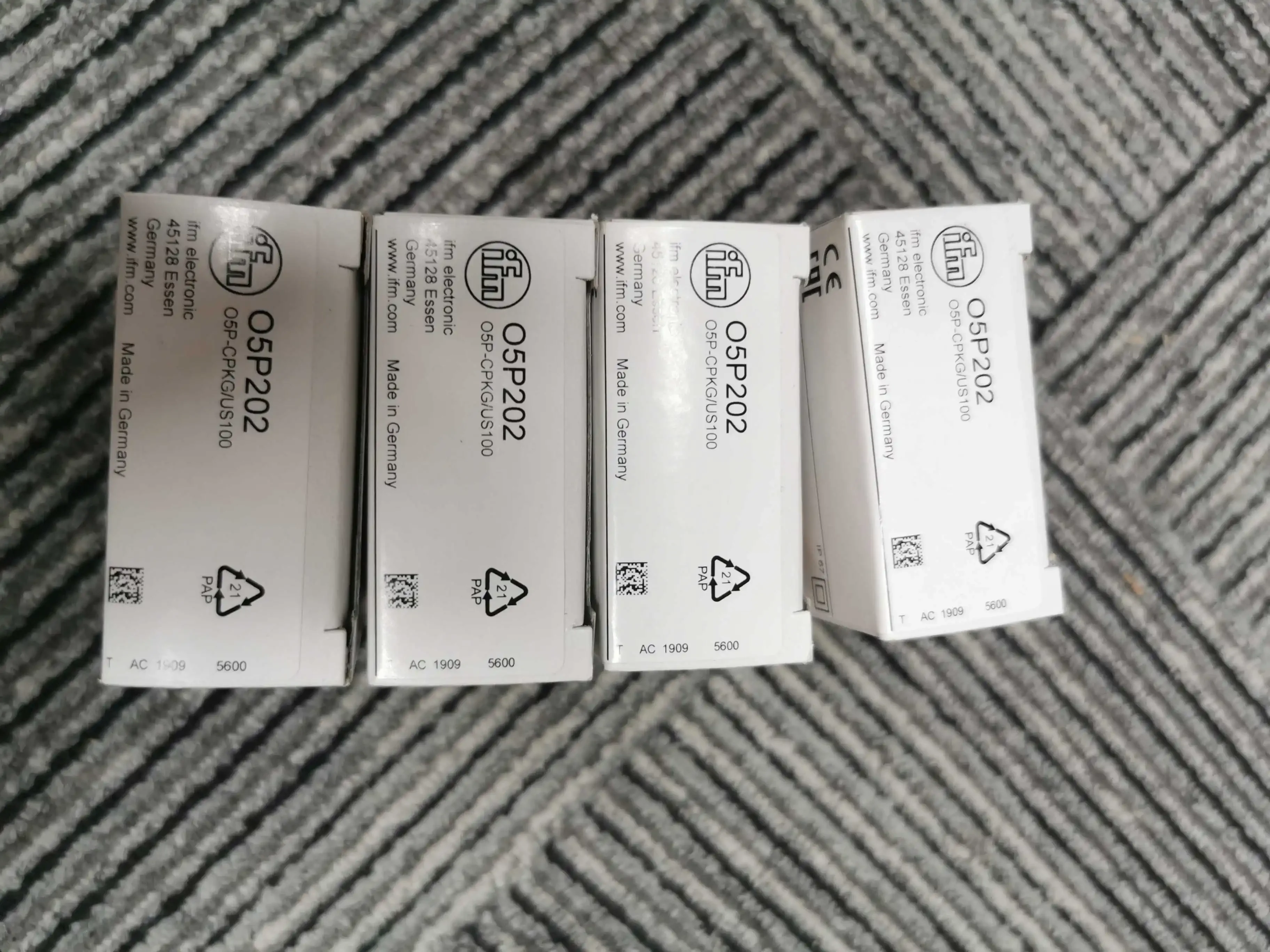 

Новый оригинальный датчик IFM O5P201 O5P200 O5P202