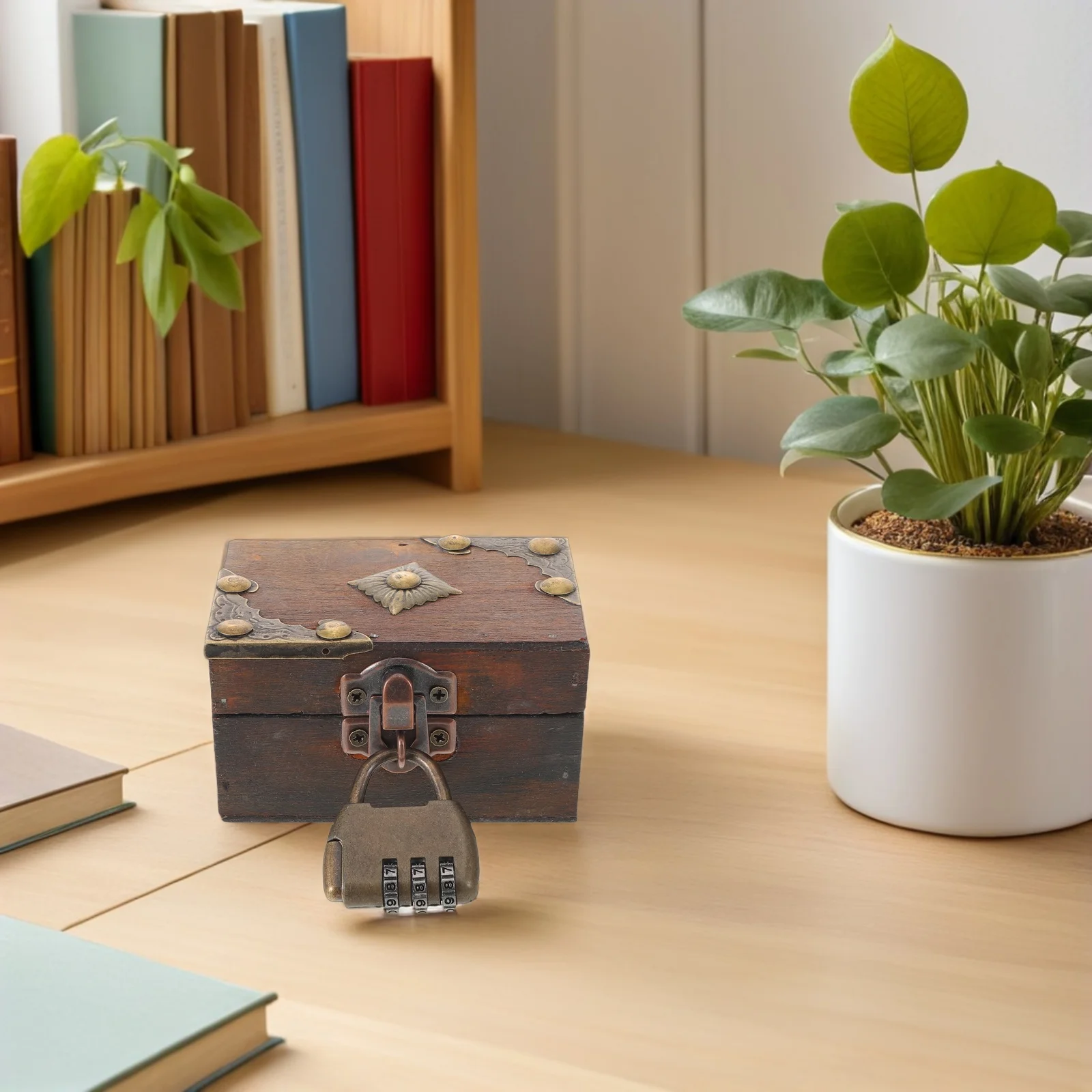 

Vintage Lockable Wooden Jewelry Box Solid Wood Keepsake Chest Desktop Storage Organizer Decorative Retro Box for Jewelry