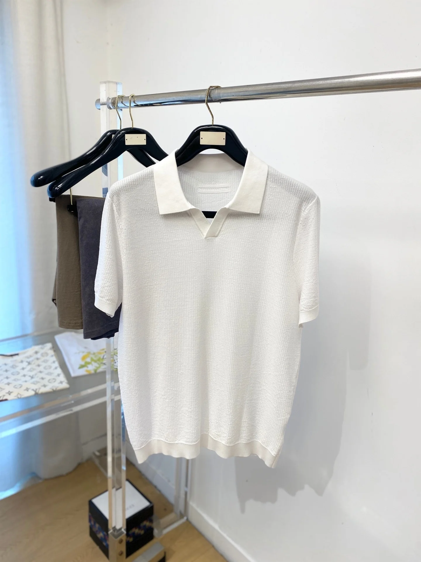 

Silk Shirt for Men Summer Casual Short Sleeve Sea Eagle Collar High Quality Knitted Loose Fit Color